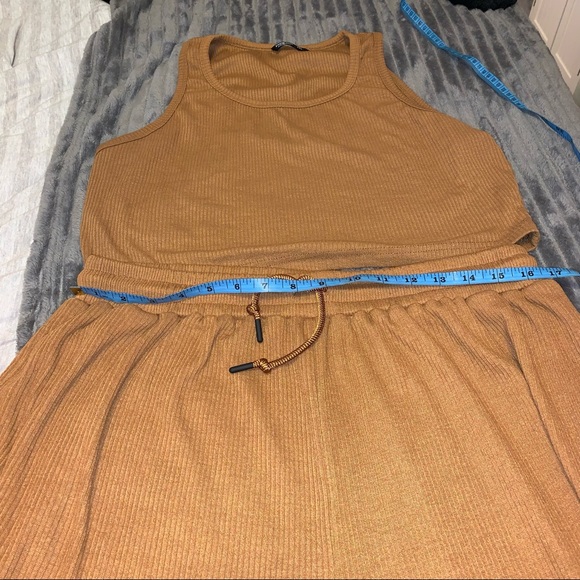 Super Cute Brown 2 Piece Set 🤎🤎 - Picture 9 of 16